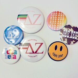 Lot of 8 Dee Zee game day buttons New!